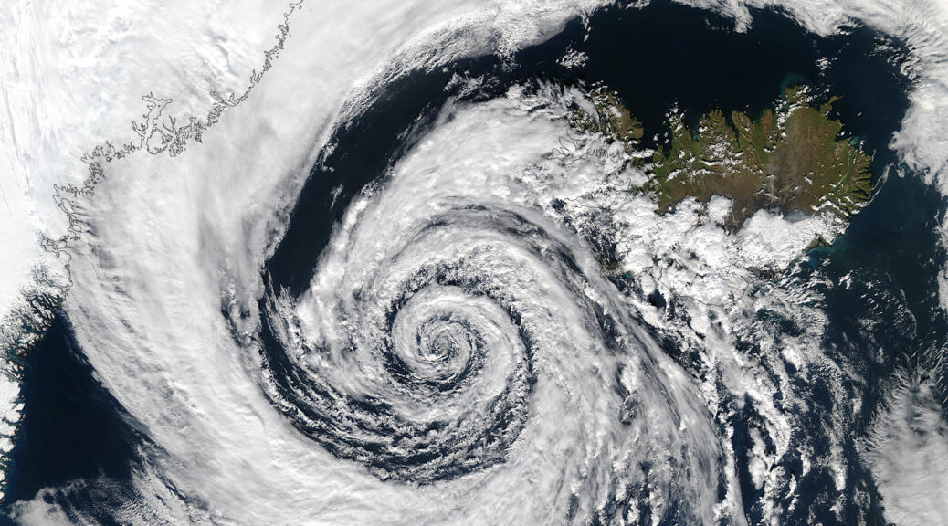 Die Corioliskraft: So bringt sie Hurrikans zum Rotieren